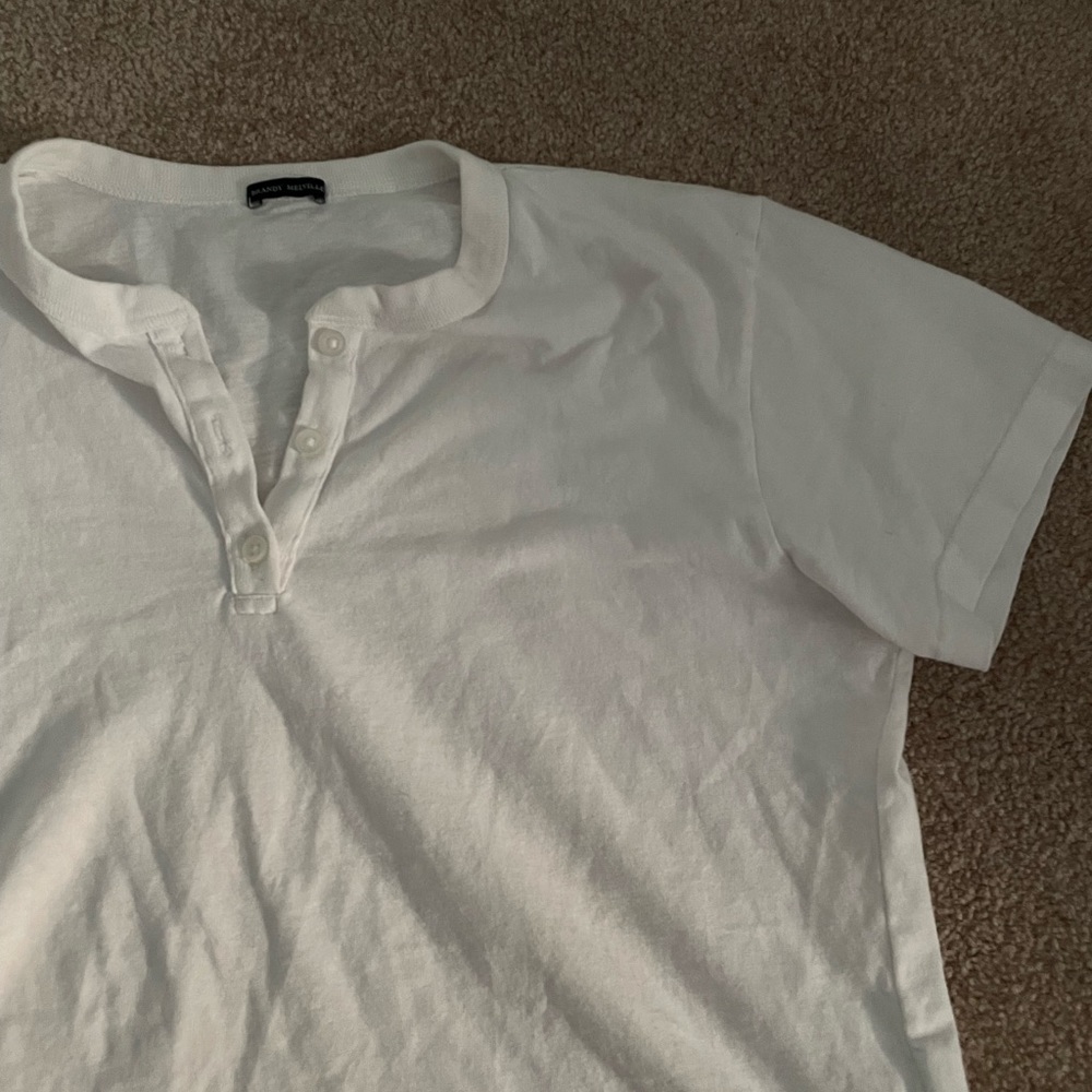 White brandy Melville tee !!
